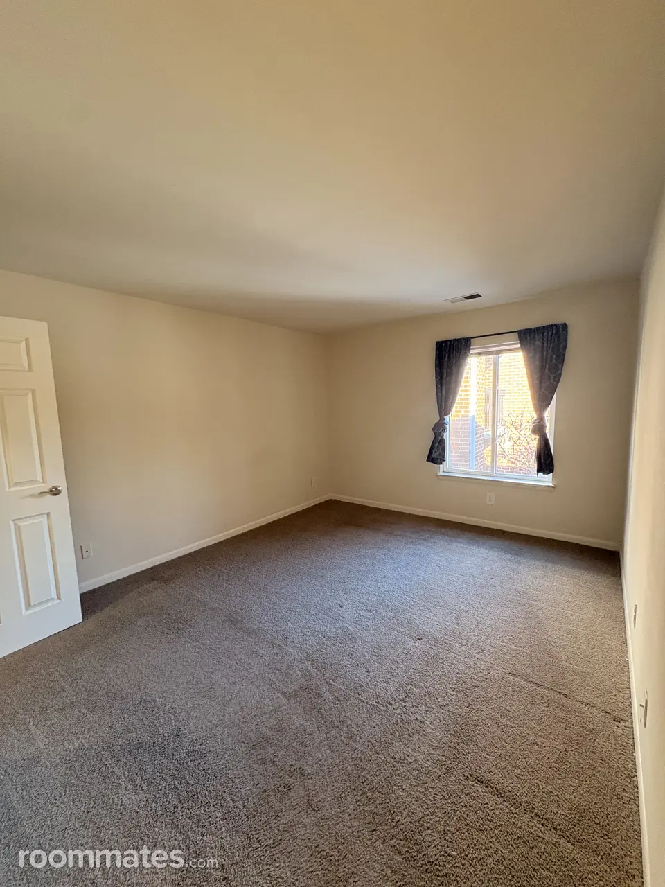 Profile photo 8 of 14