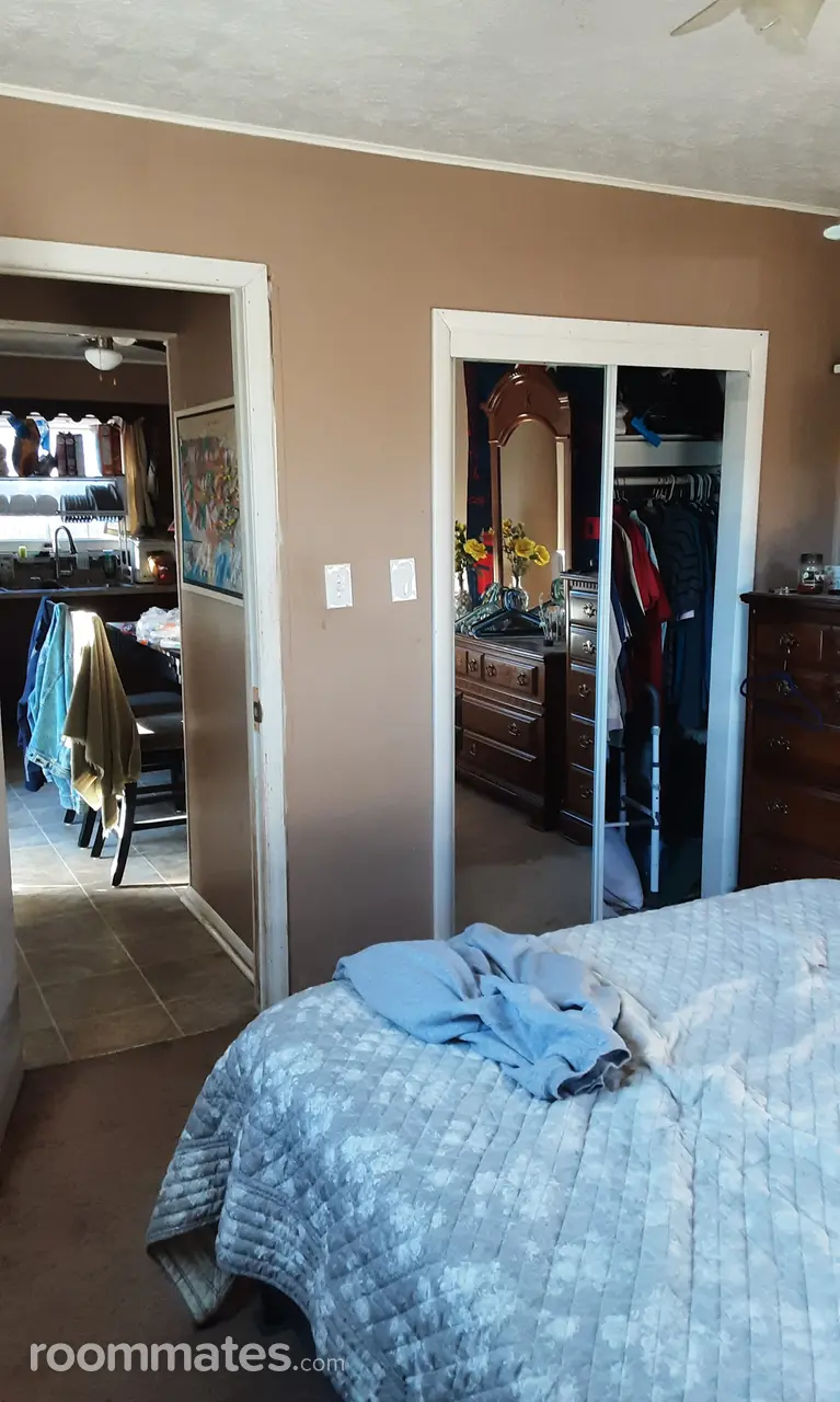 Profile photo 6 of 12