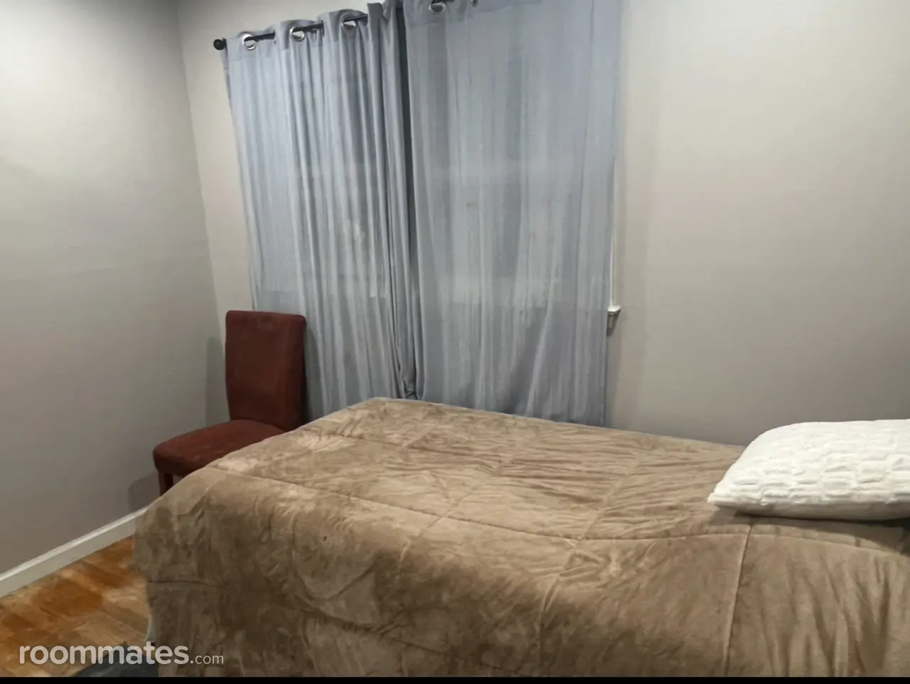 Profile photo 1 of 6