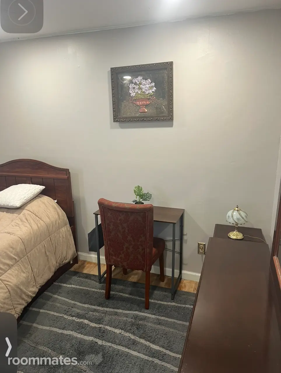 Profile photo 4 of 5