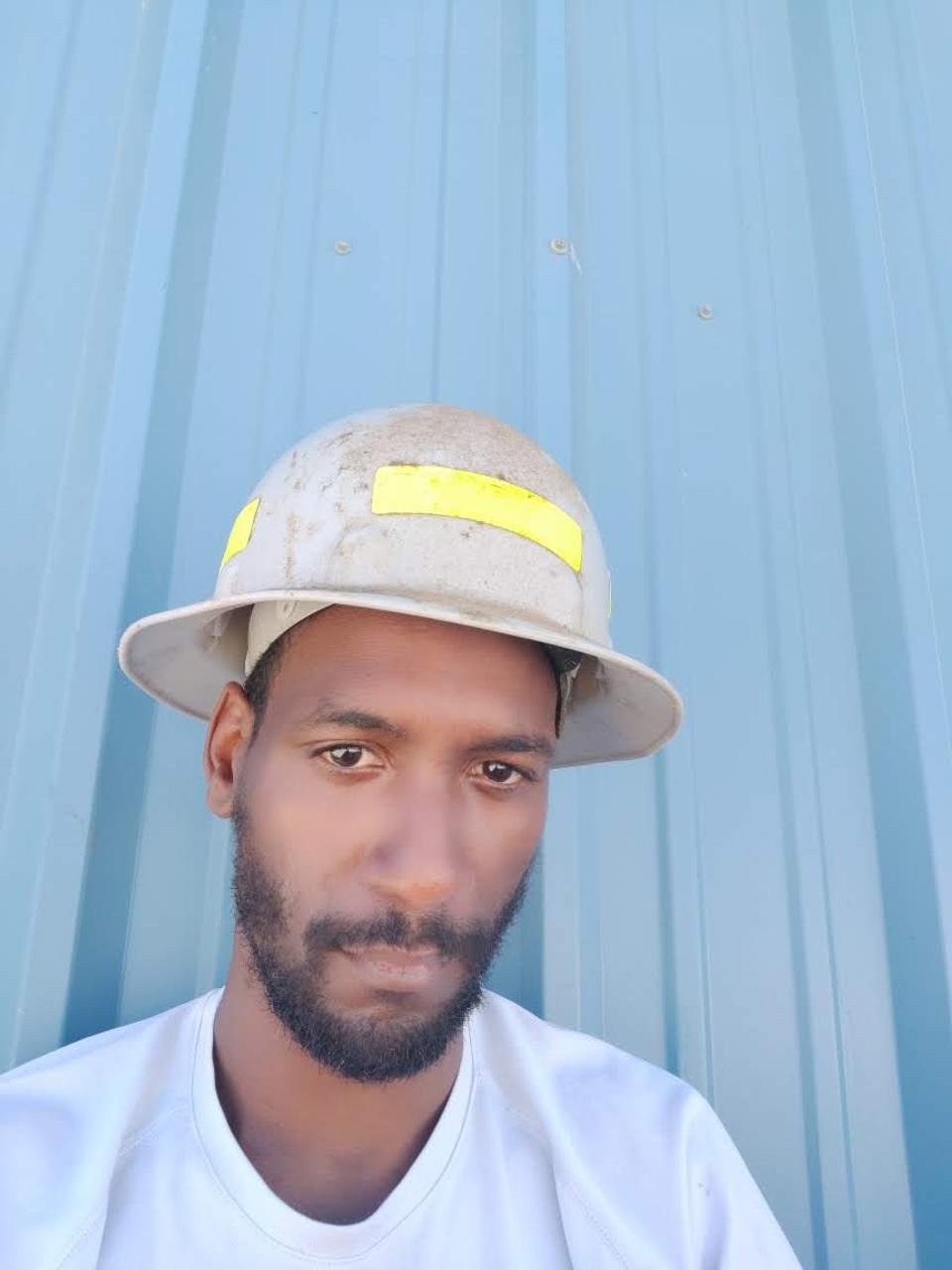 Profile photo 6 of 6