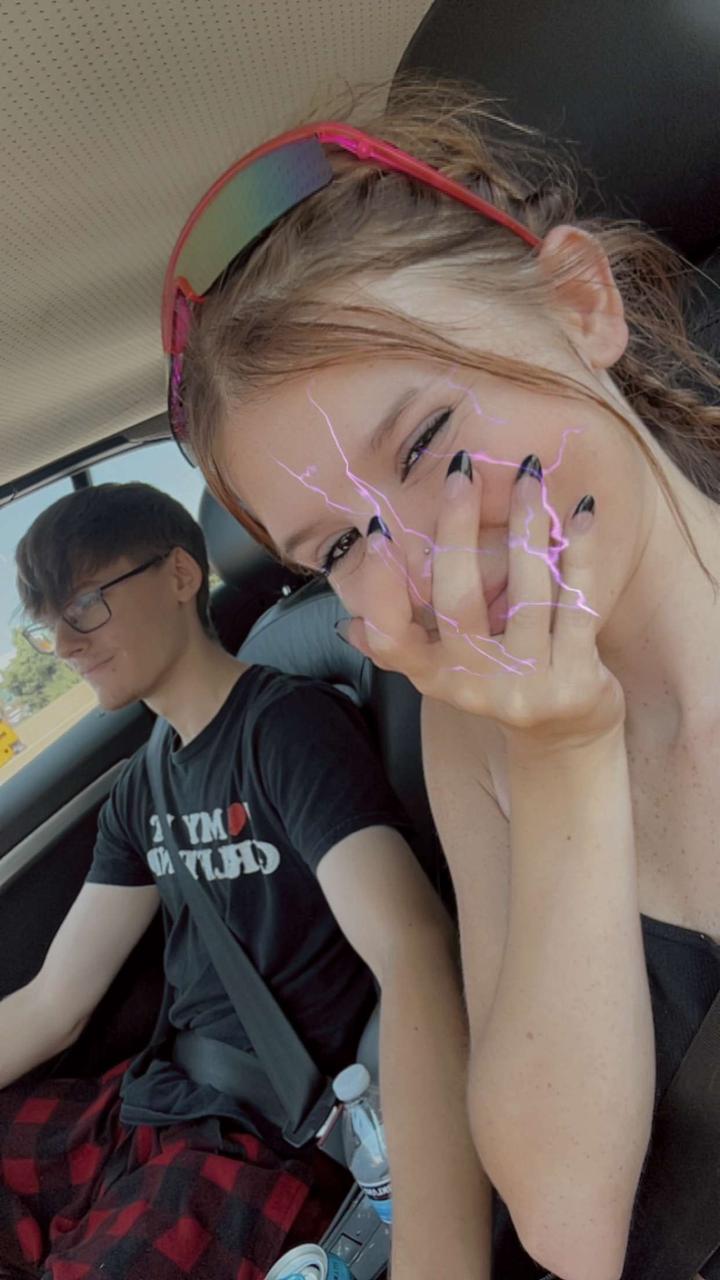 Profile photo 10 of 10