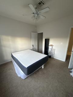 Room for rent in Overland Park, KS $600, apartment