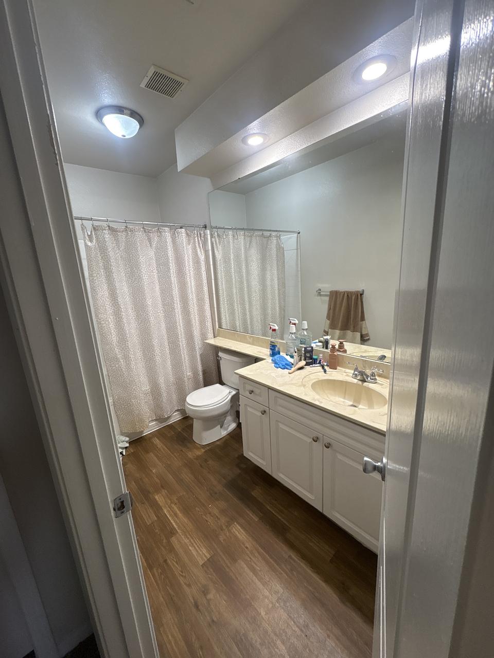 Profile photo 2 of 10