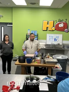 Roommate looking Winston-Salem, NC, $800