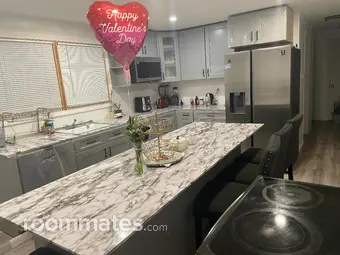 Room for rent in East Hartford, CT $800, house