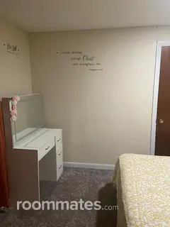 Room for rent in East Hartford, CT $800, house