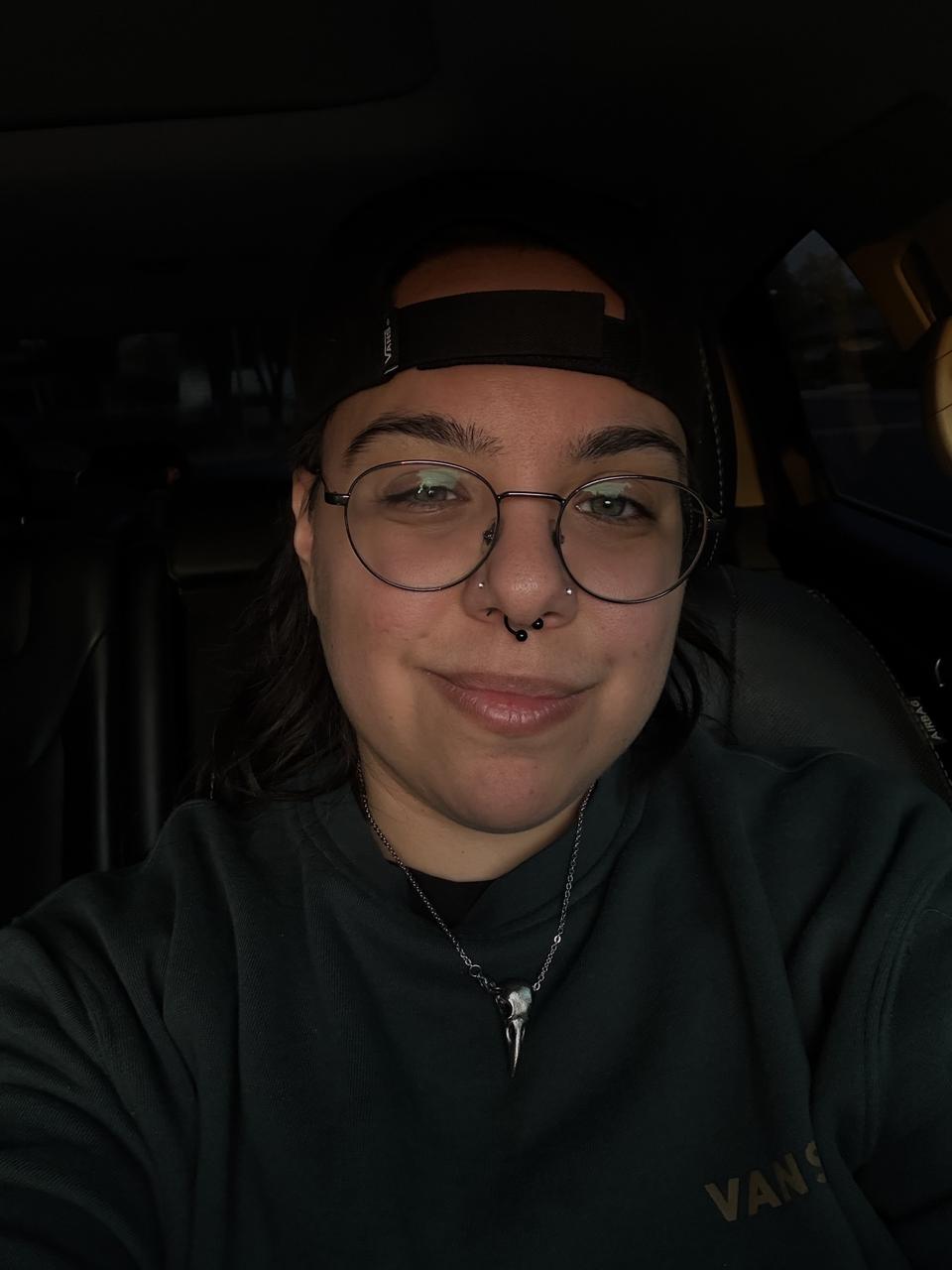 Profile photo 4 of 4