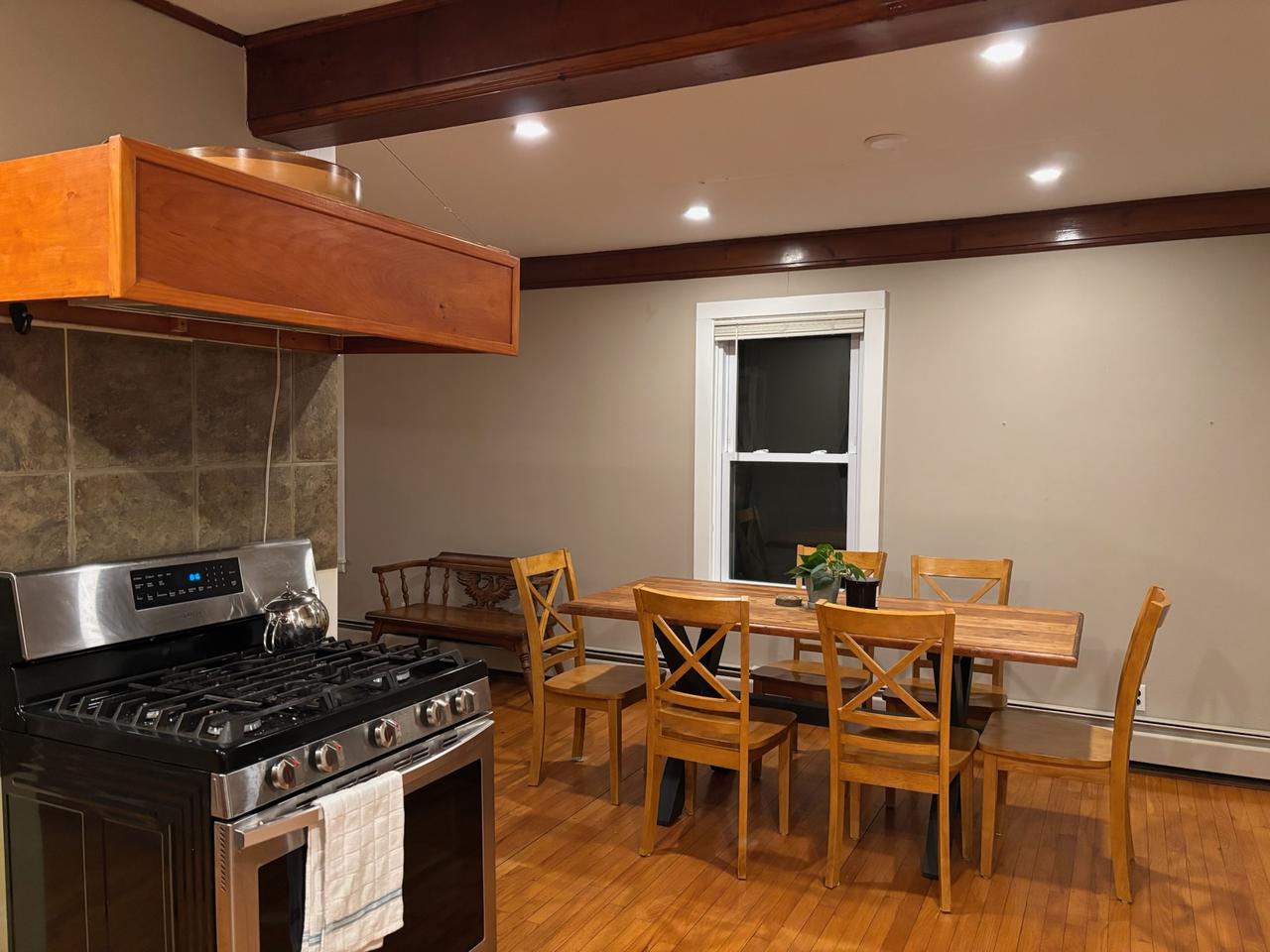 Profile photo 3 of 8