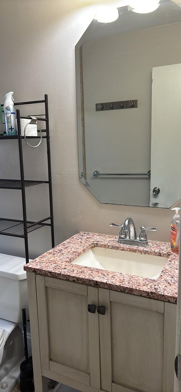 Profile photo 6 of 10