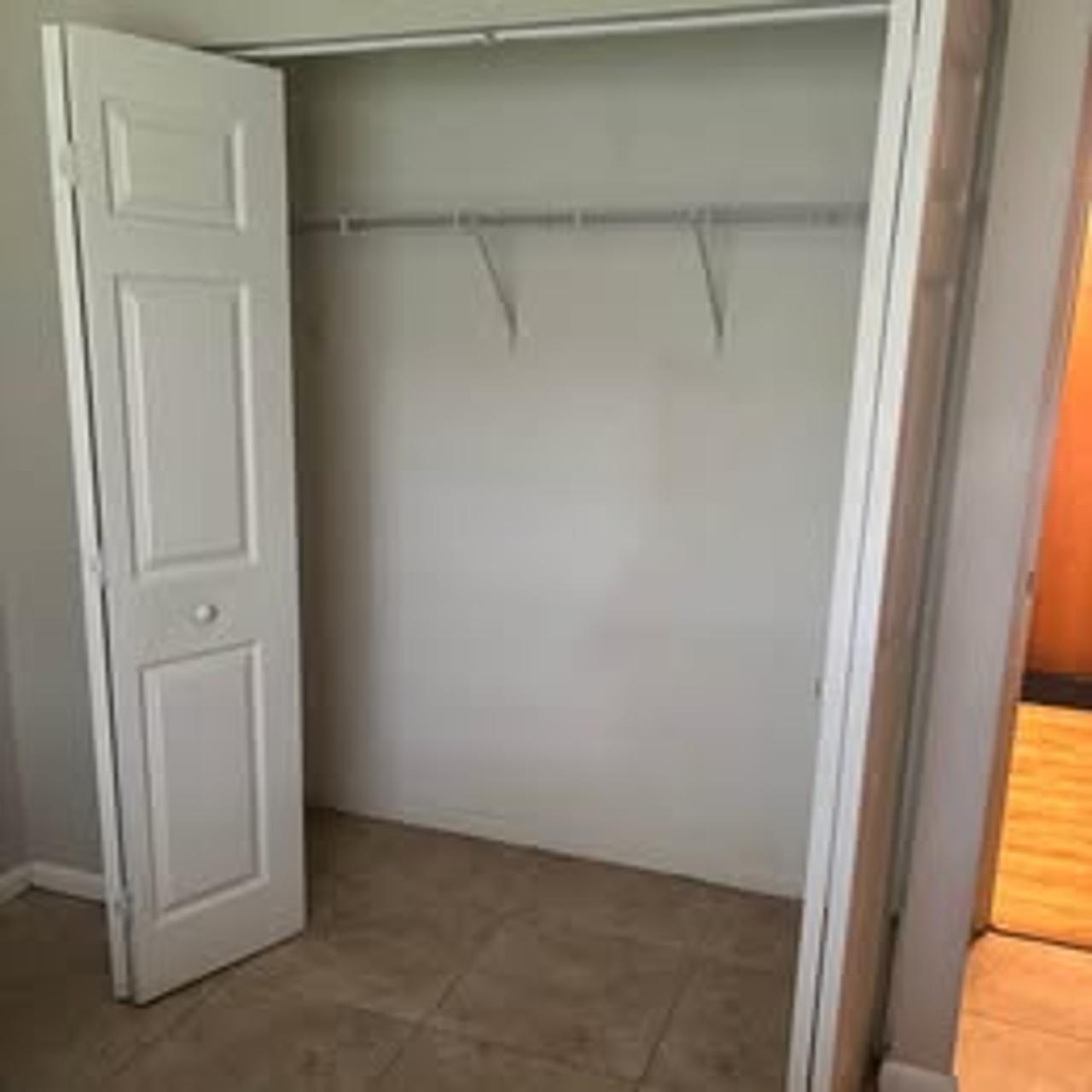 Profile photo 1 of 10