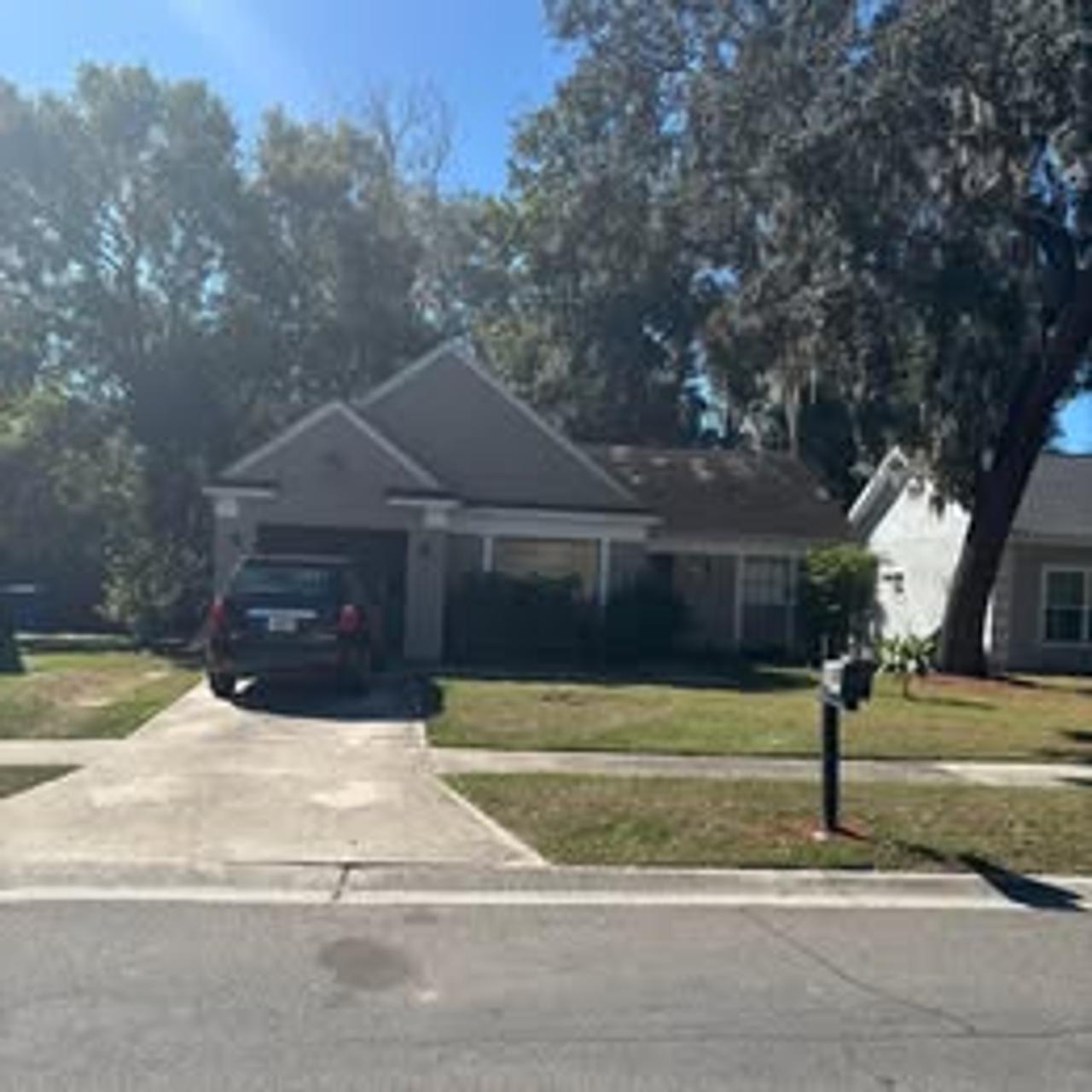 Profile photo 4 of 10