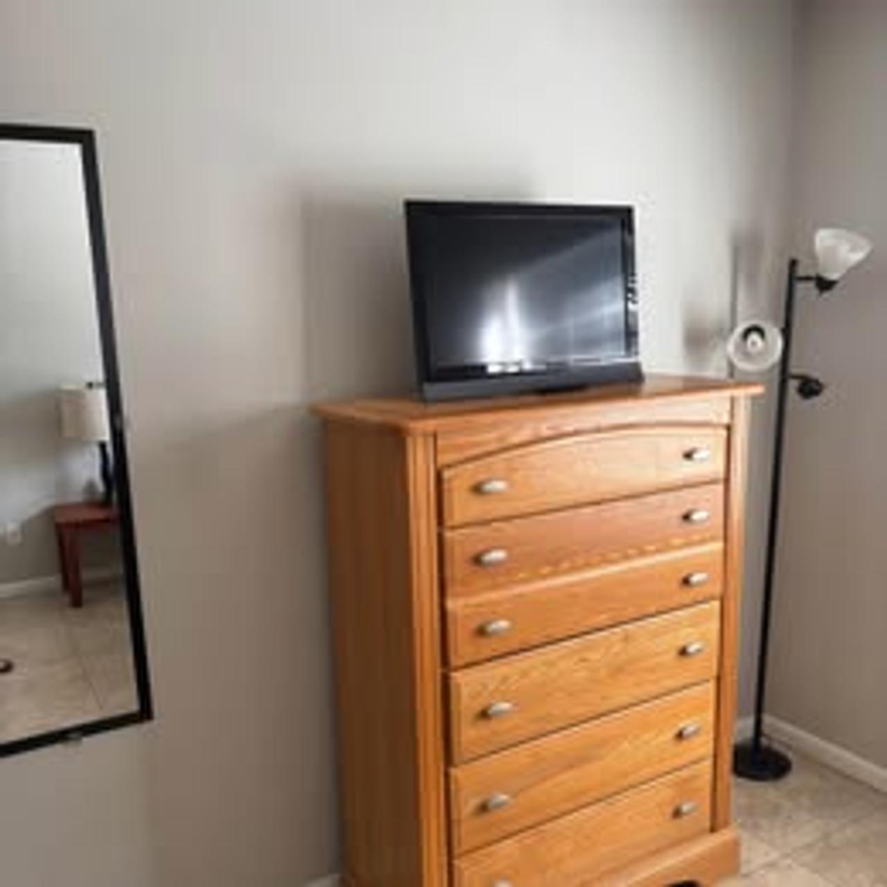 Profile photo 7 of 10