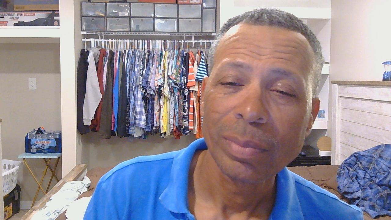 Profile photo 8 of 8