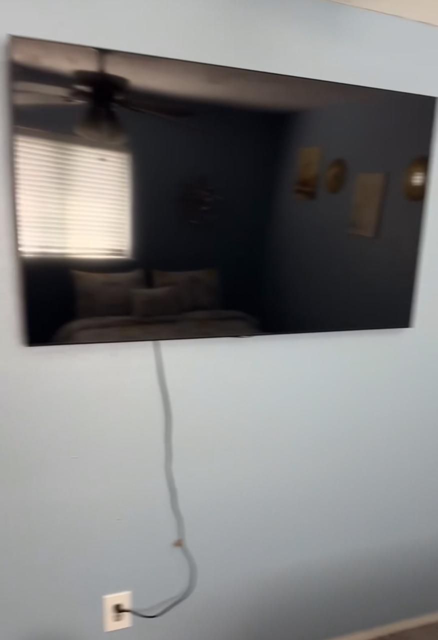 Profile photo 1 of 7