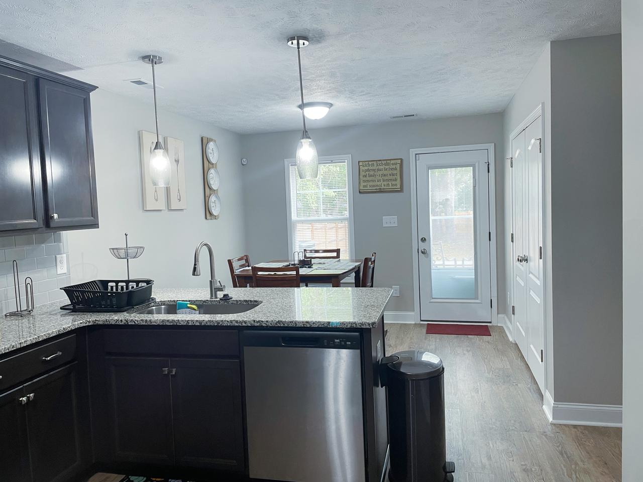 Profile photo 4 of 11