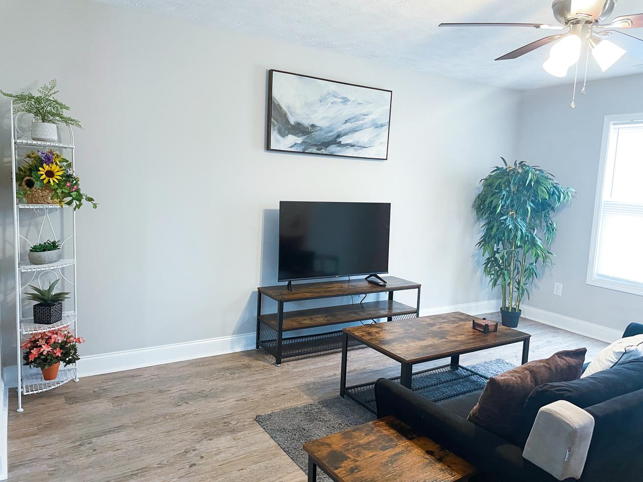 Profile photo 2 of 11