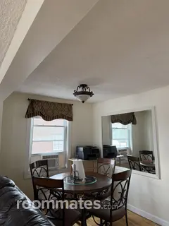 Room for rent in Arlington Heights, IL $800, house