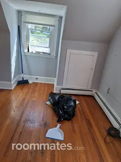 Room for rent in Naugatuck, CT $500, house