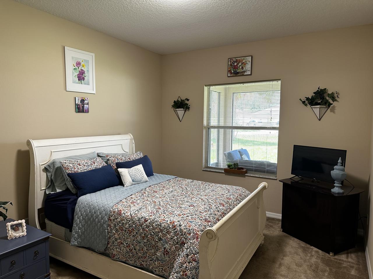 Profile photo 2 of 9