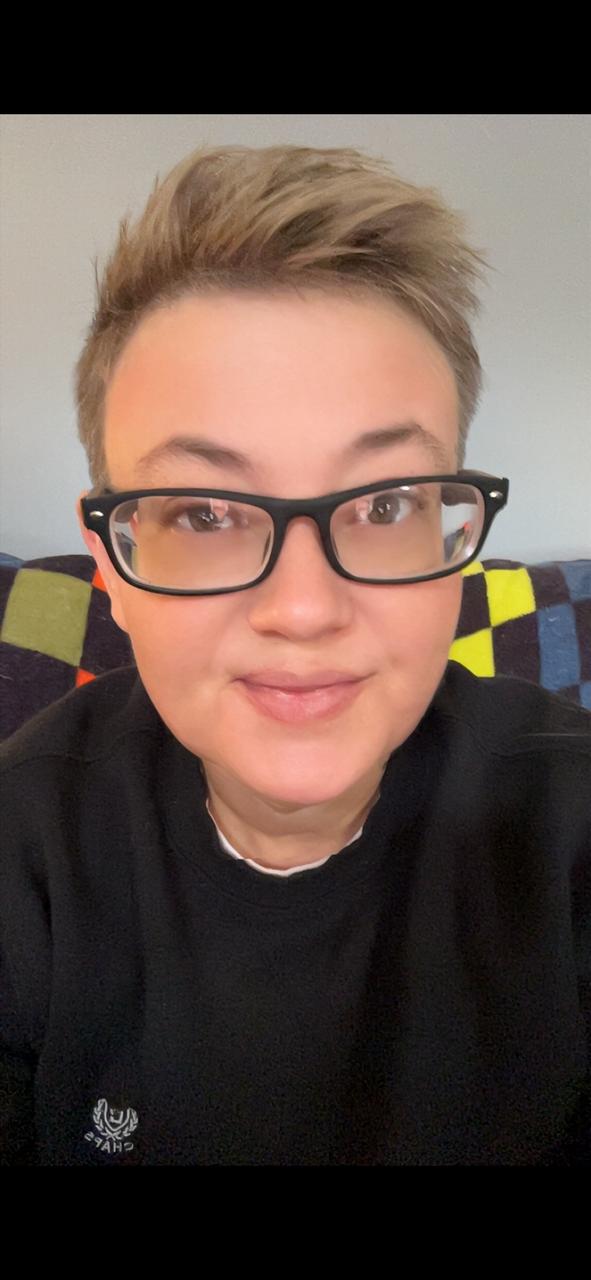 Profile photo 7 of 7