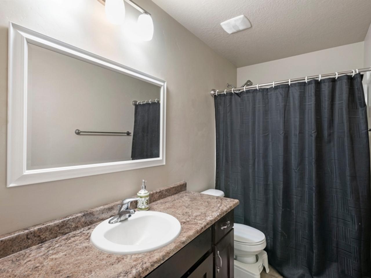 Profile photo 4 of 6