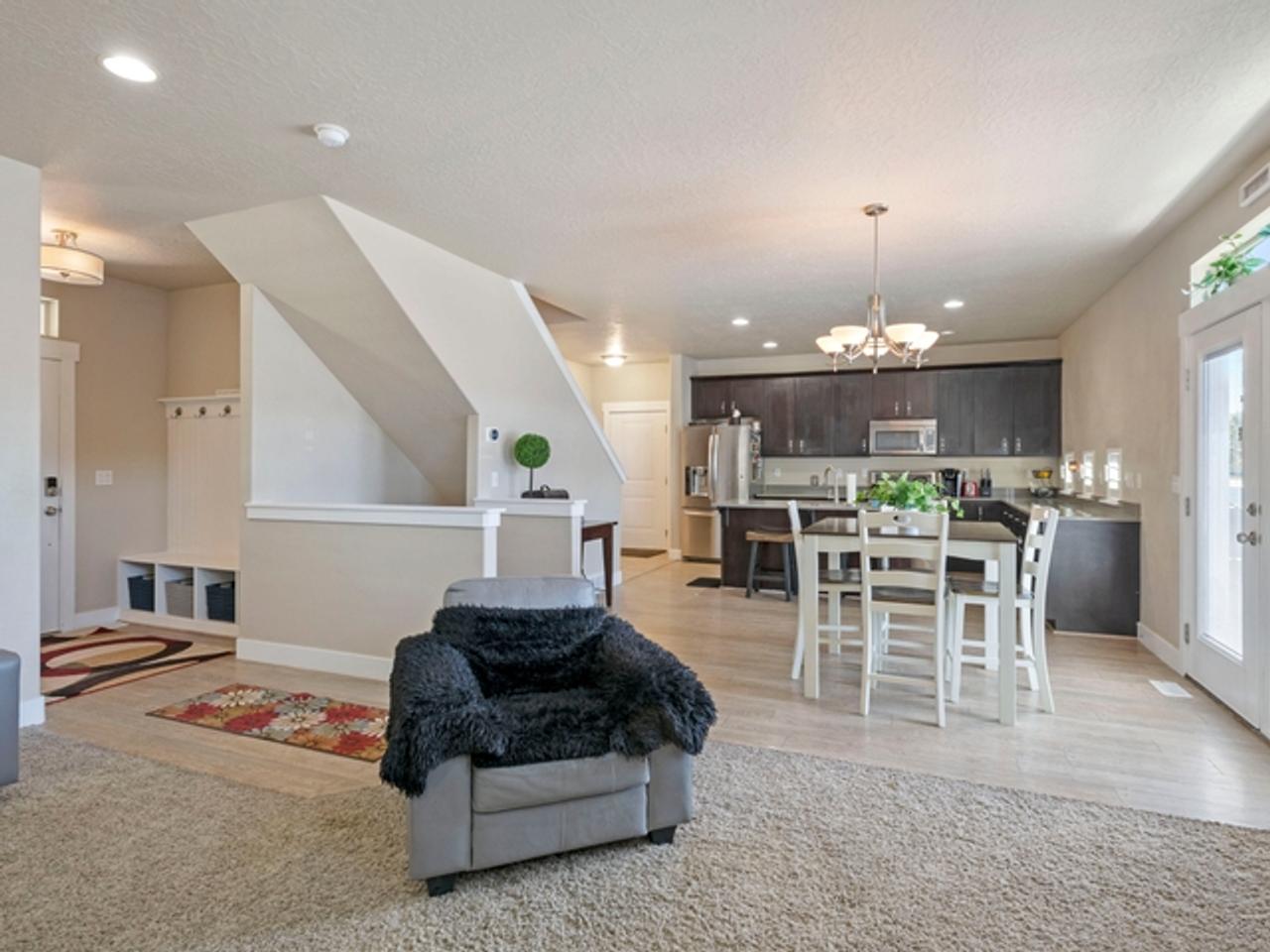 Profile photo 5 of 6