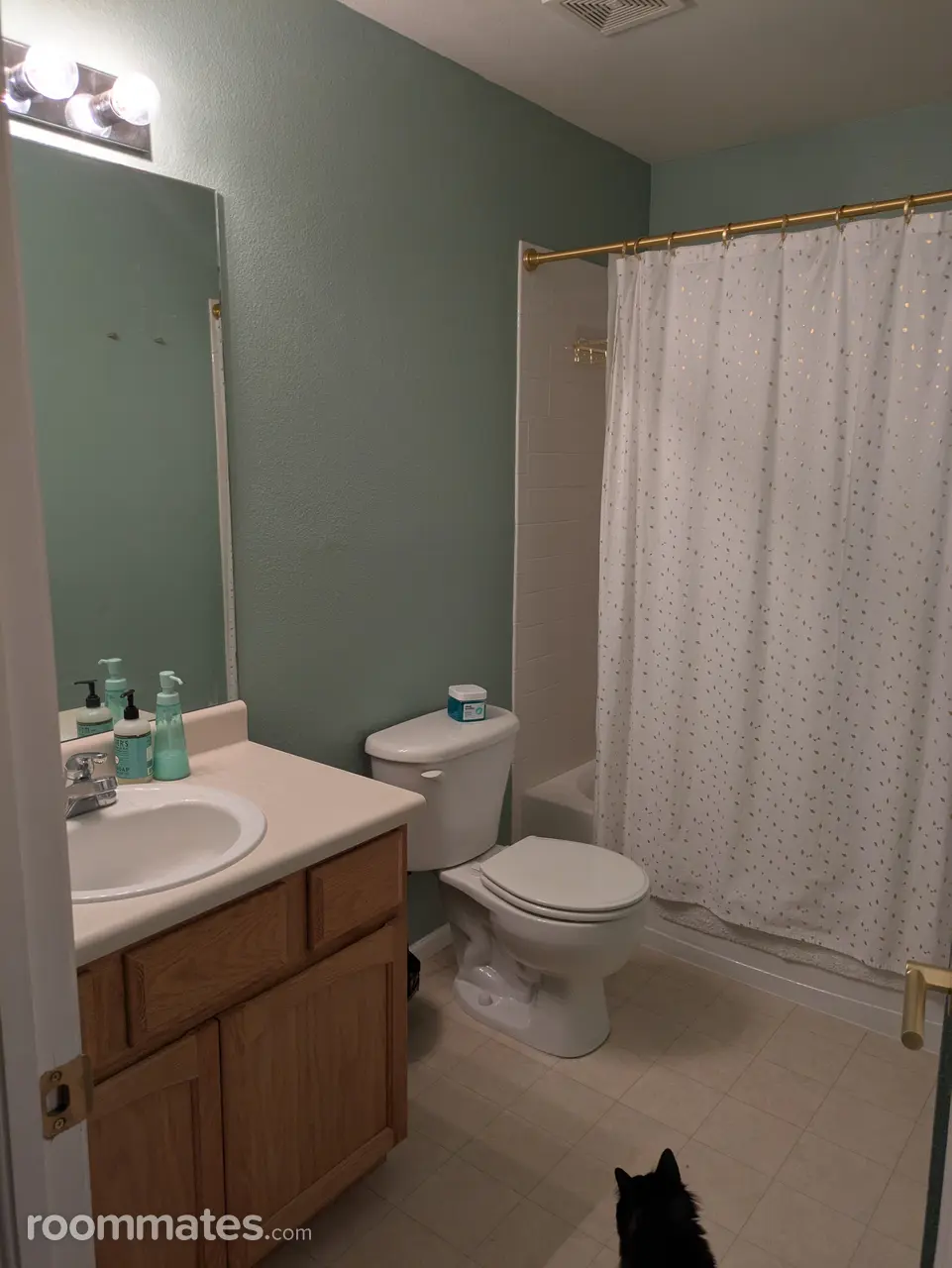 Profile photo 3 of 10