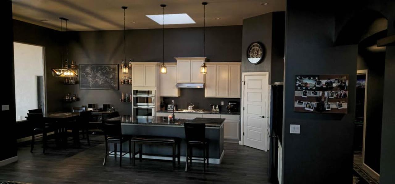 Profile photo 1 of 6