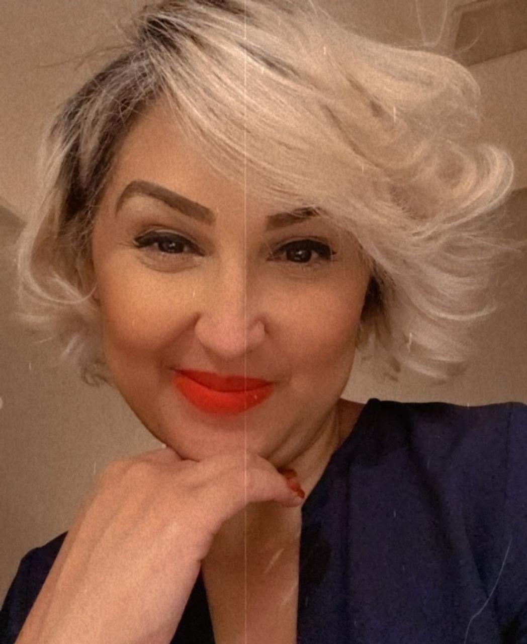 Profile photo 11 of 11