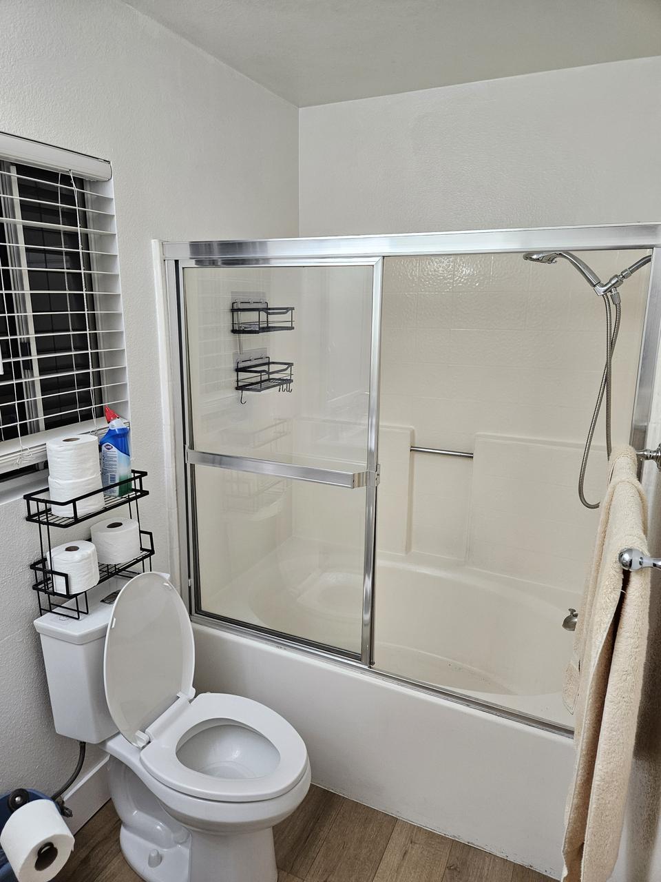 Profile photo 3 of 8