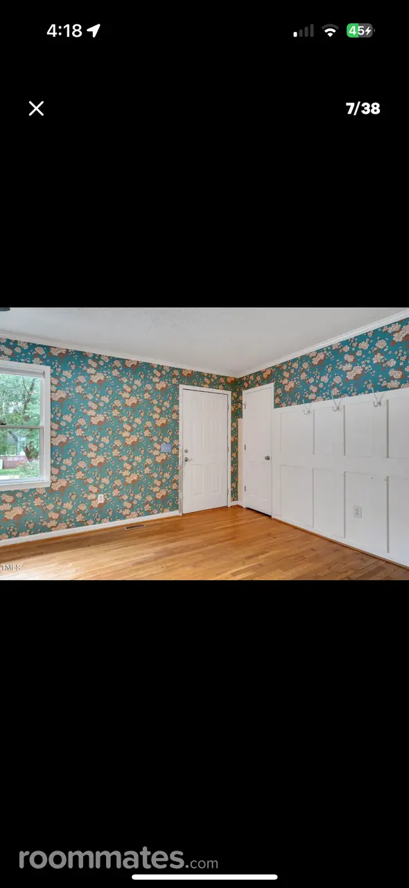 Profile photo 8 of 15