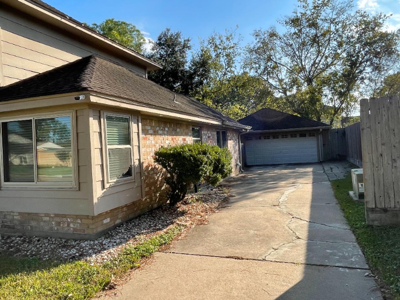 Profile photo 3 of 11