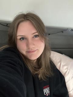 Roommate looking Everett, WA, $1000