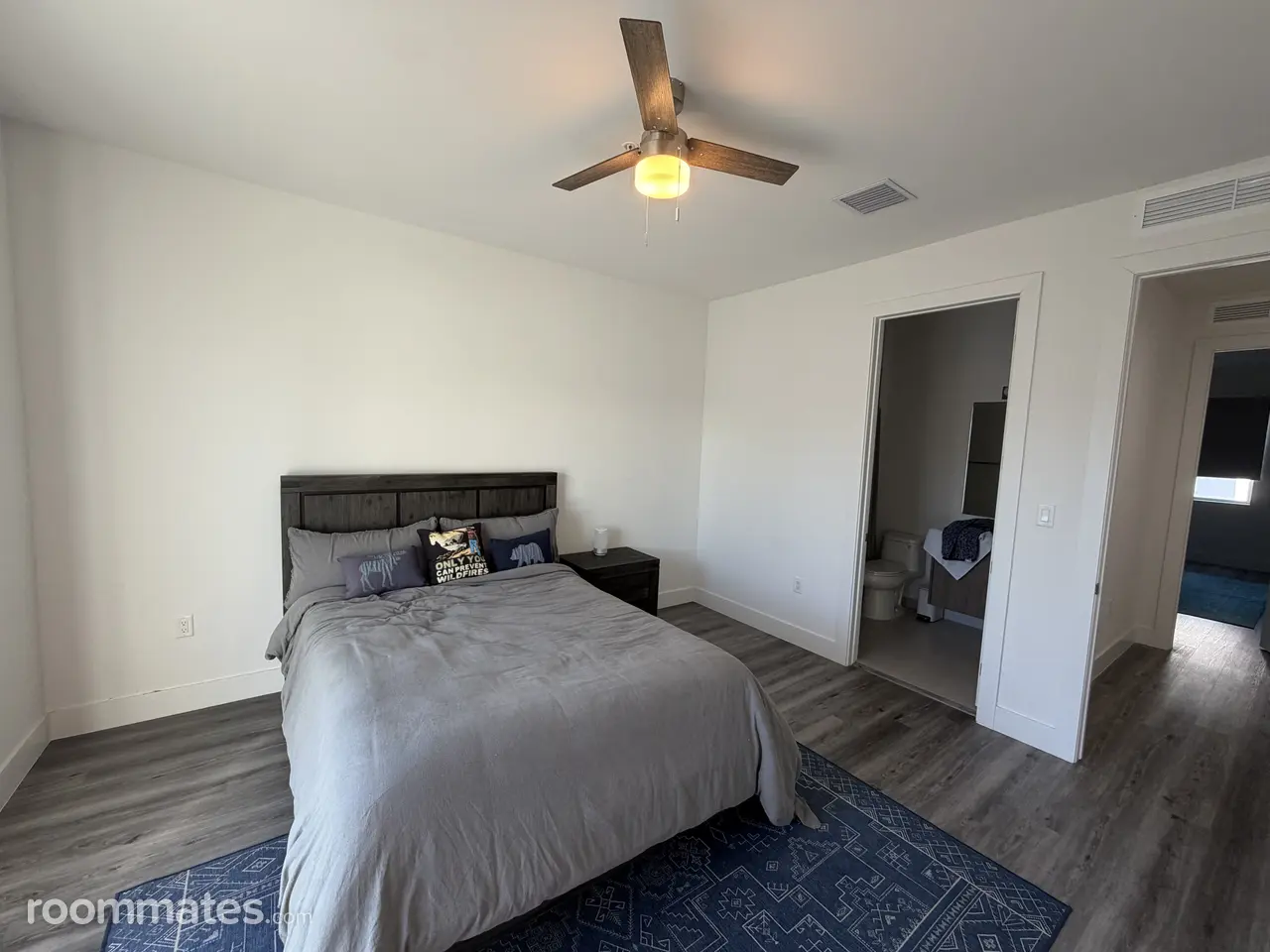 Profile photo 2 of 10