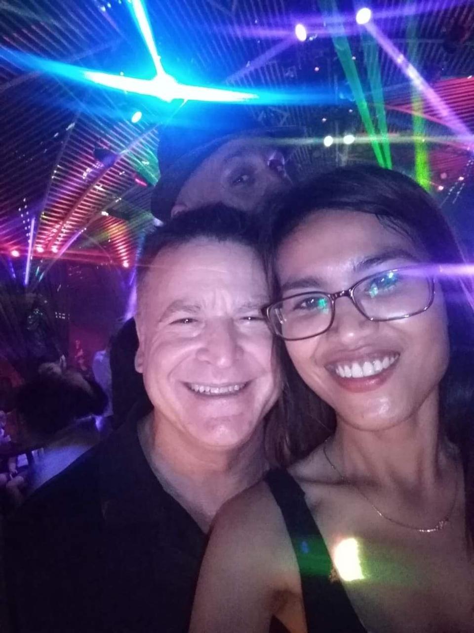 Profile photo 12 of 21