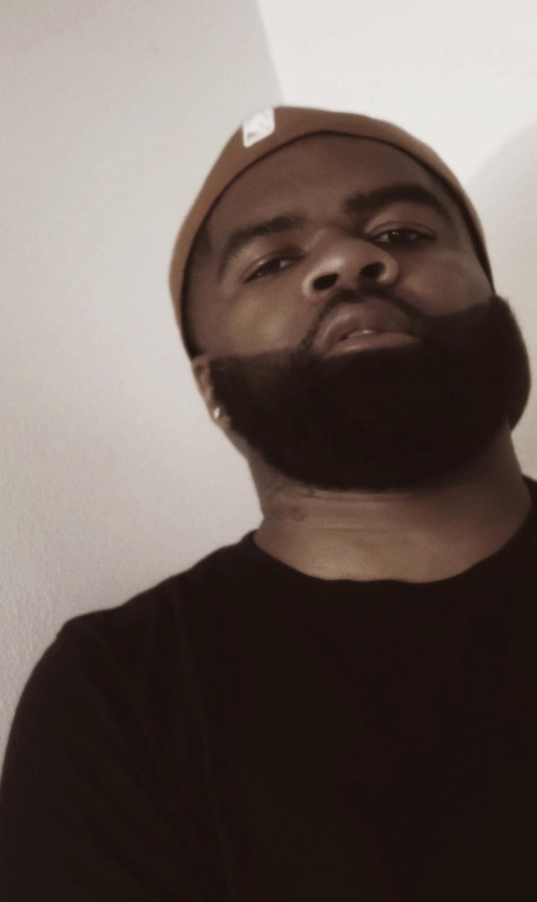 Profile photo 4 of 5