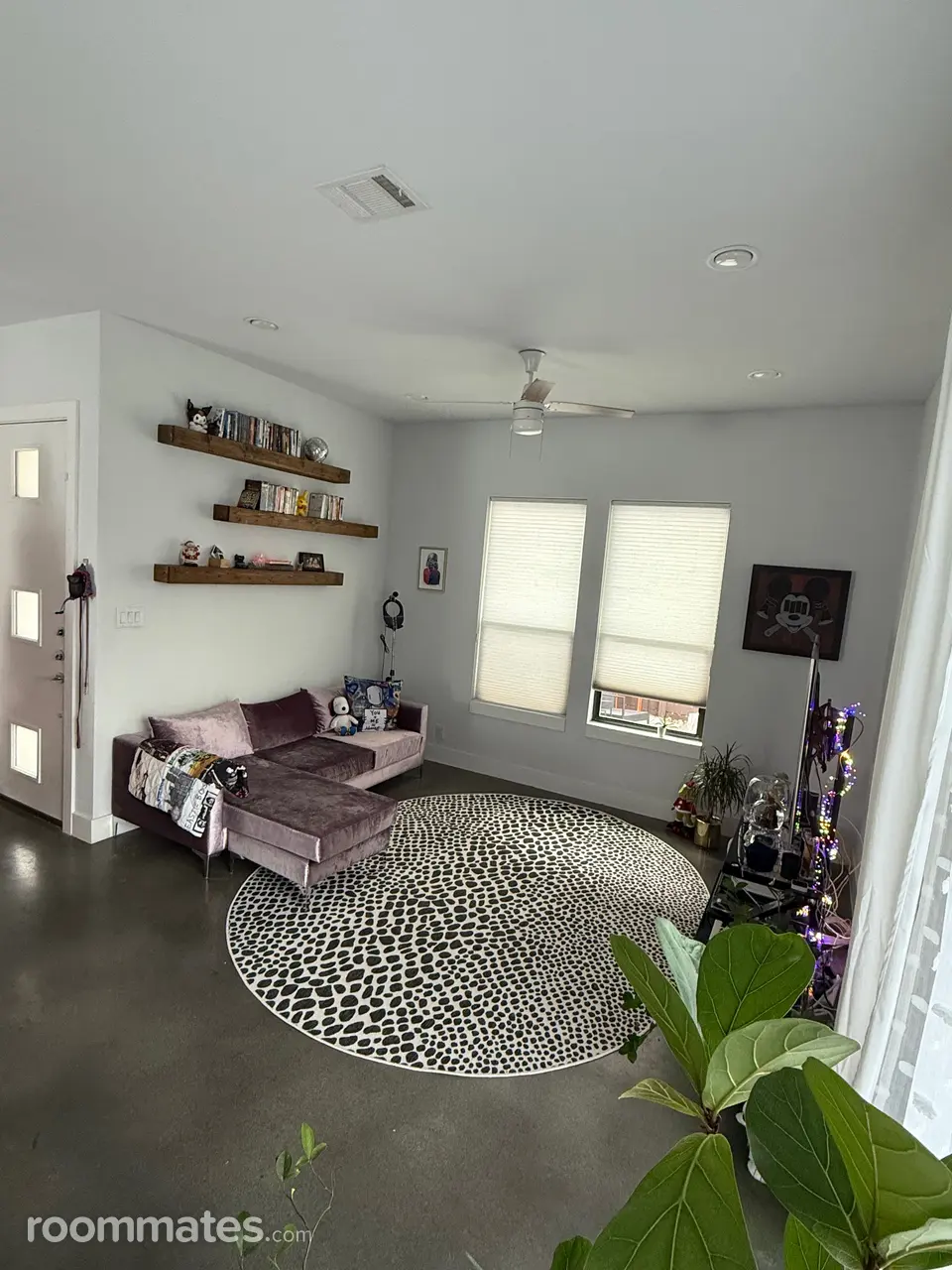 Profile photo 4 of 7