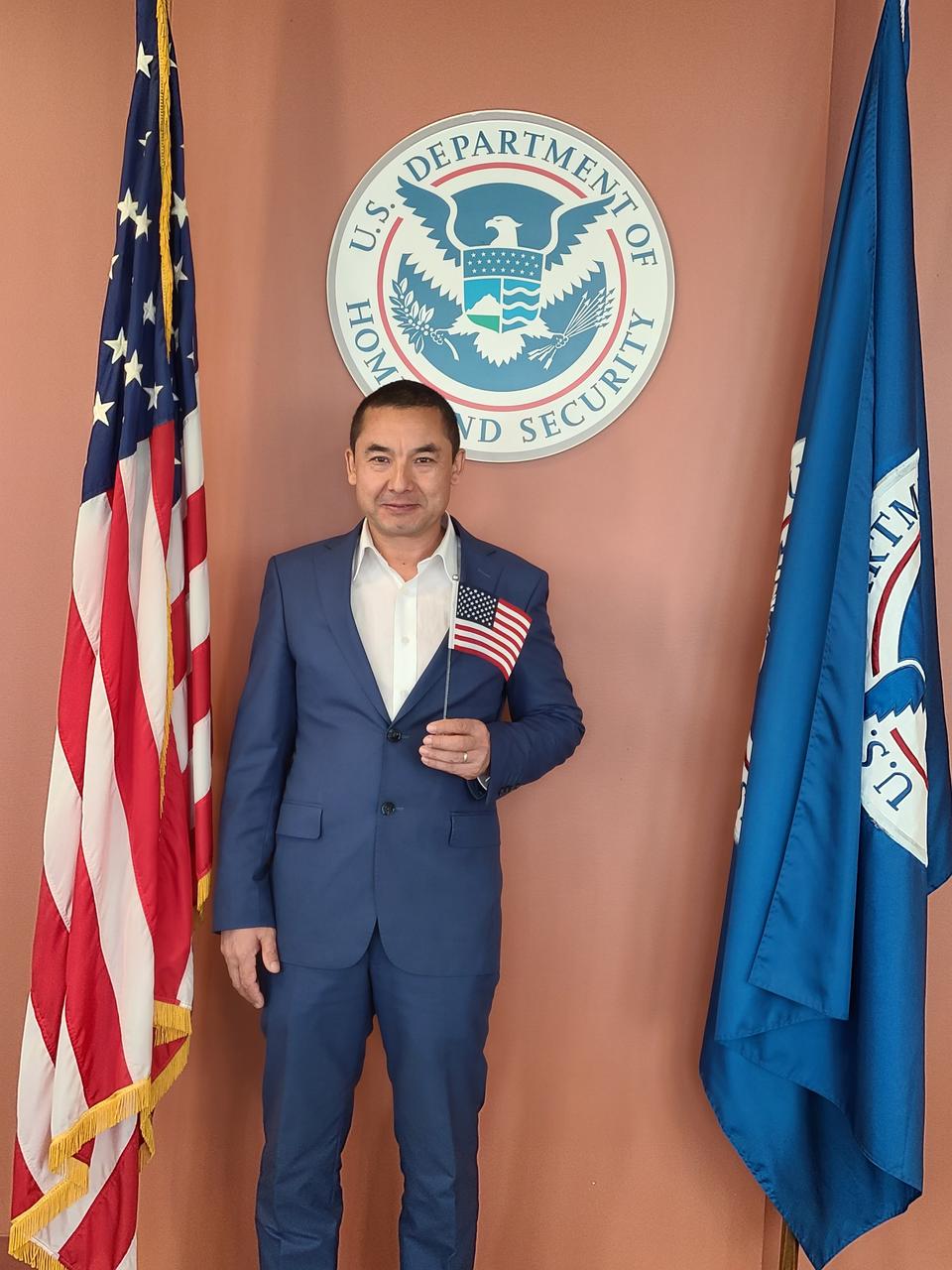 Profile photo 6 of 6