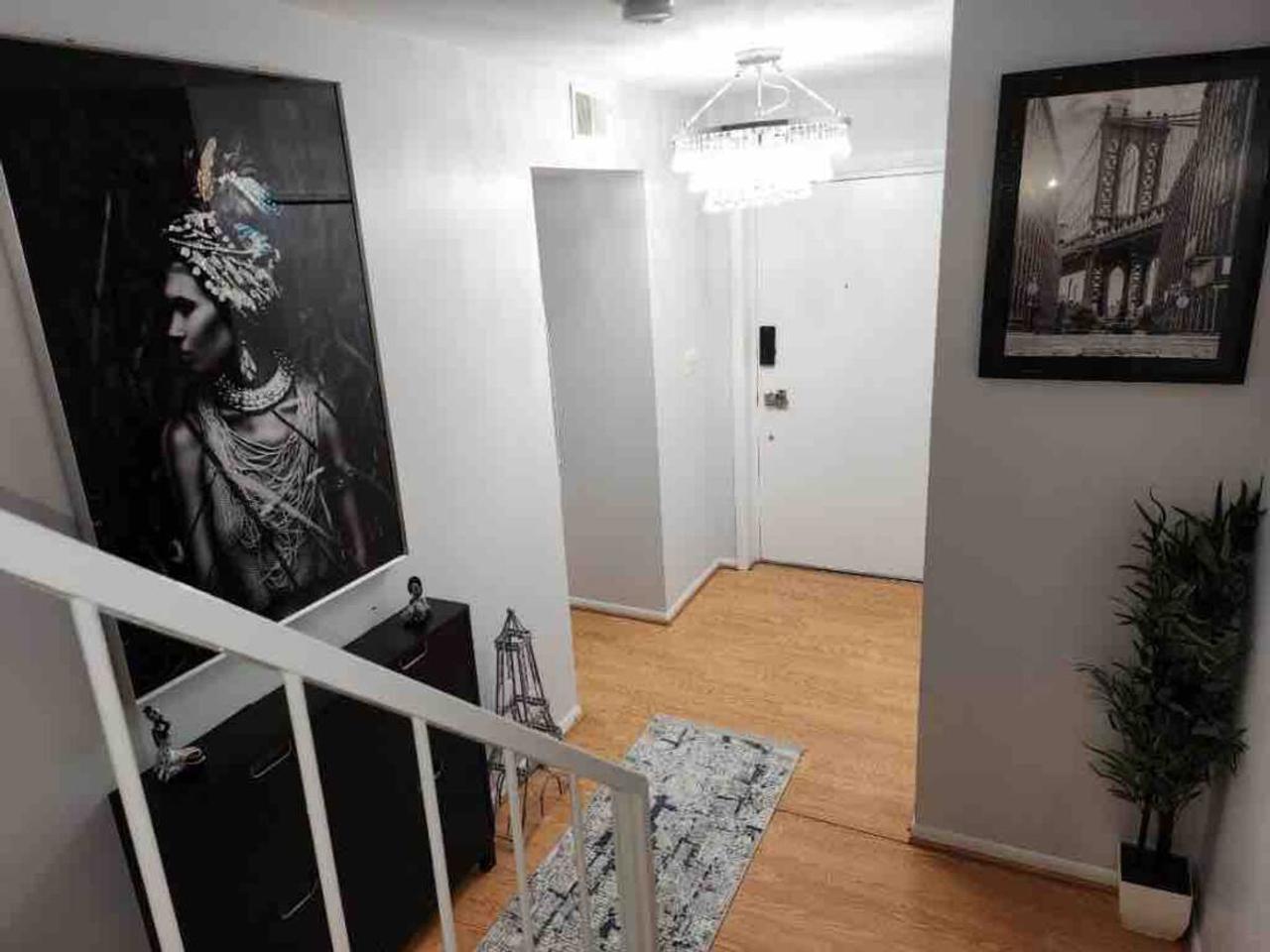 Profile photo 2 of 11