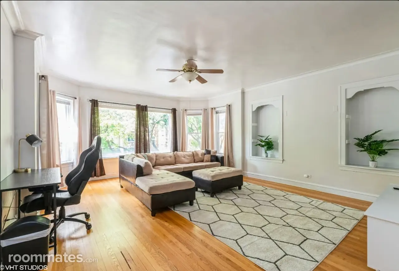 Profile photo 2 of 8