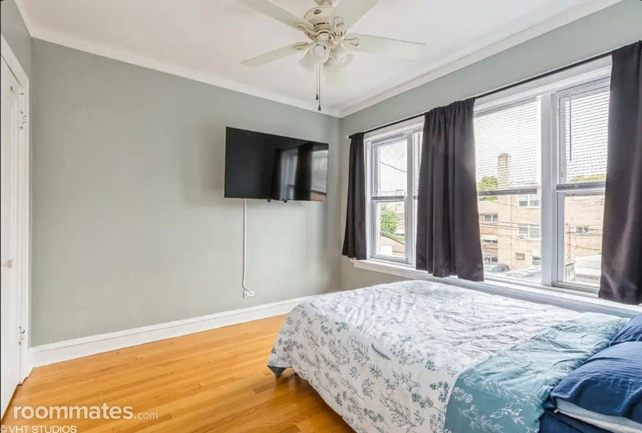 Profile photo 5 of 8