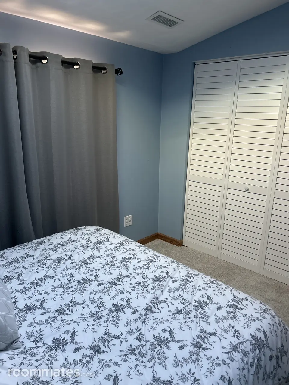 Profile photo 4 of 8