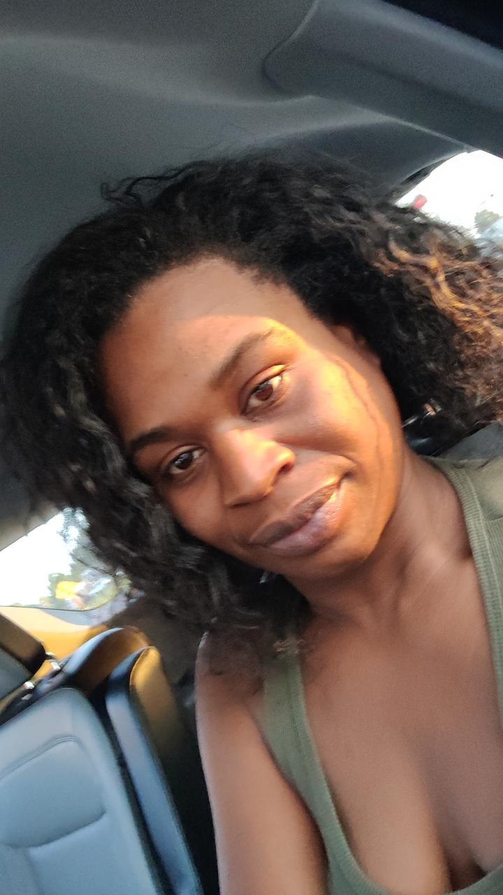 Profile photo 15 of 16