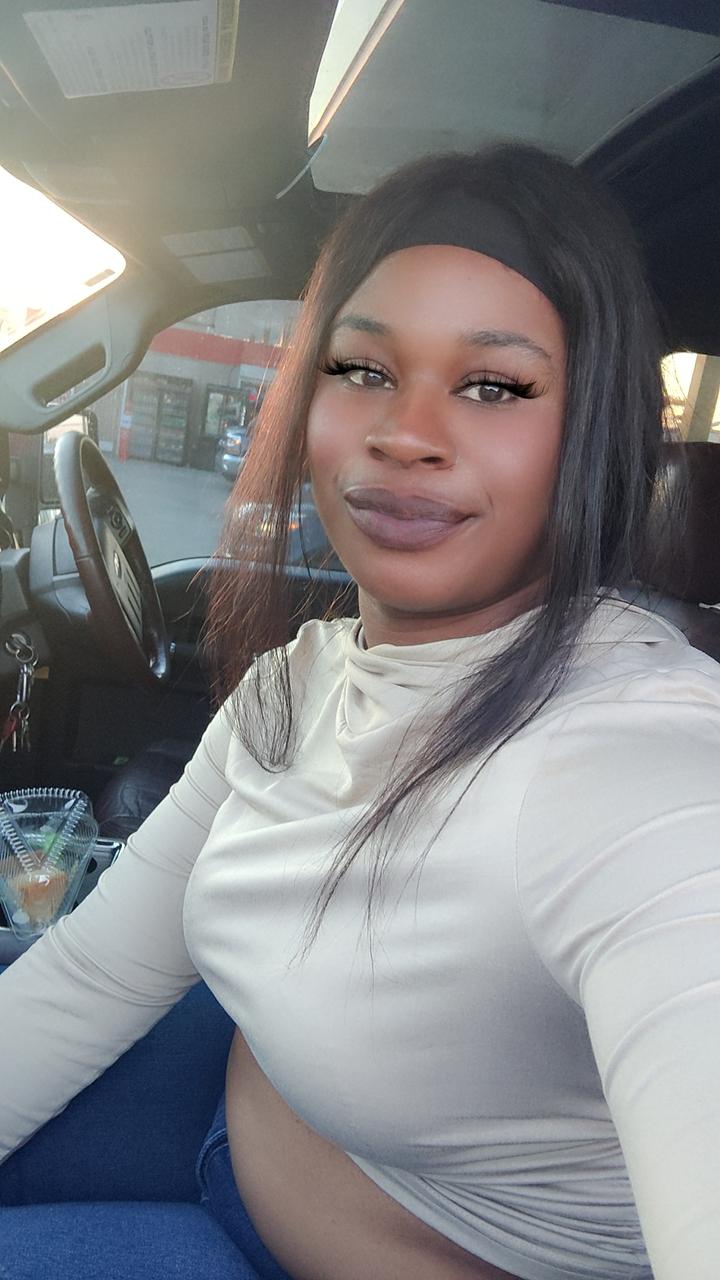 Profile photo 7 of 16