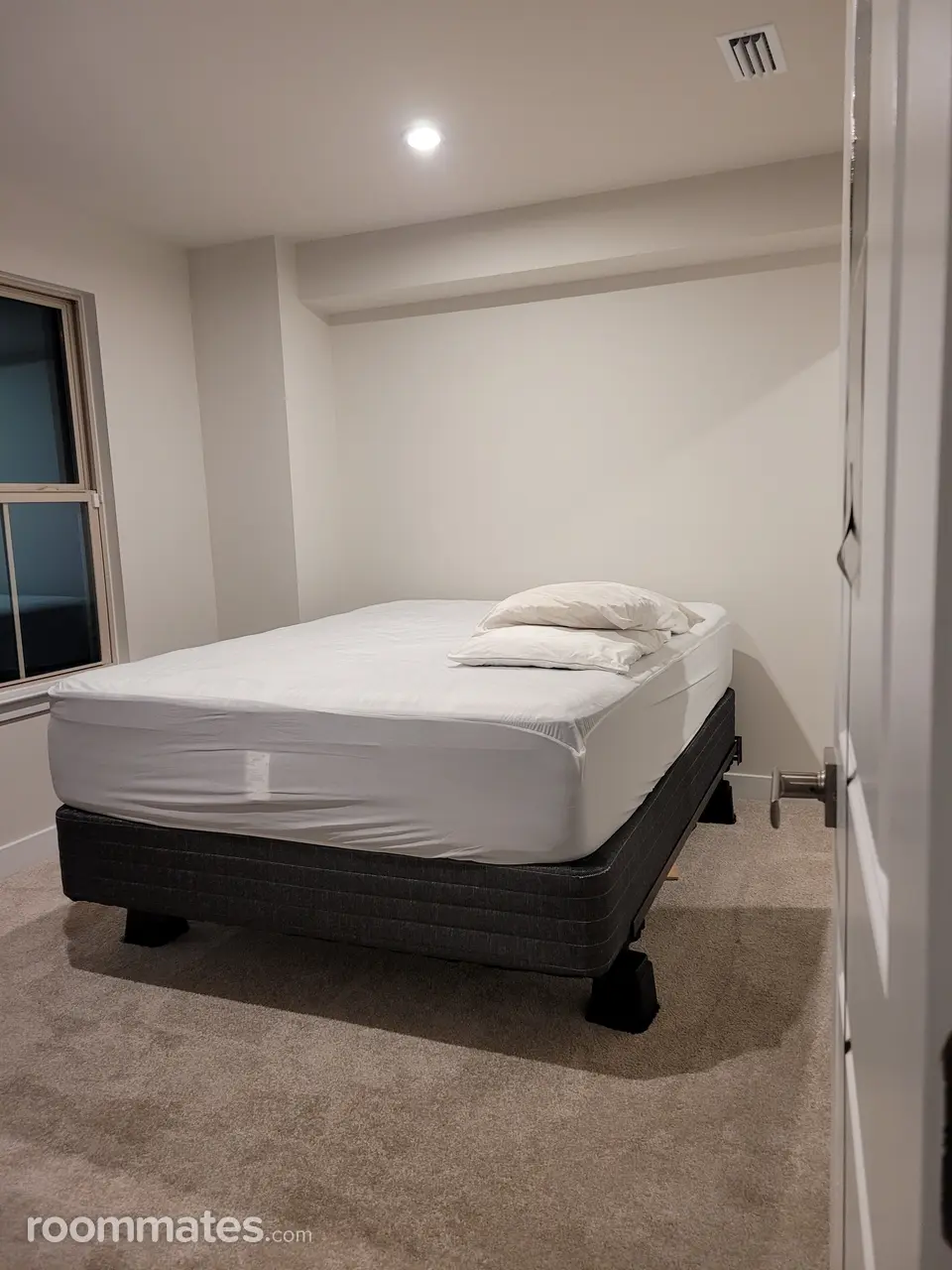 Profile photo 5 of 9