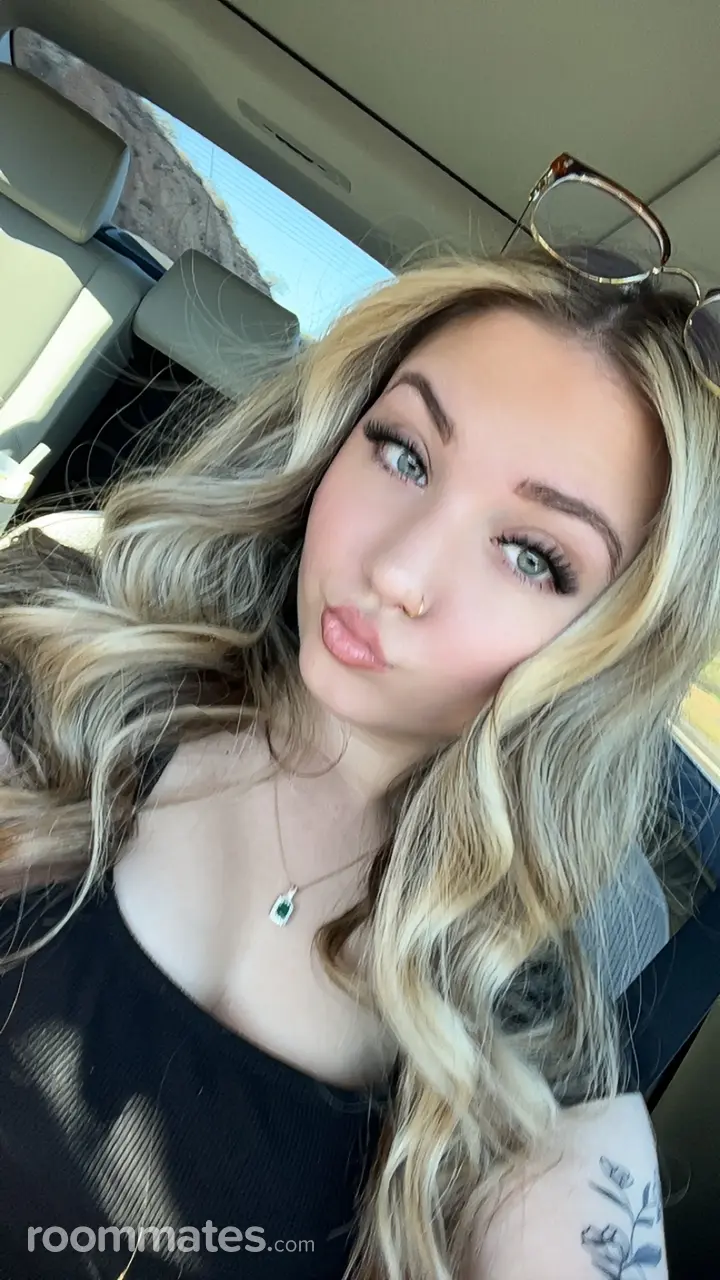 Profile photo 13 of 13