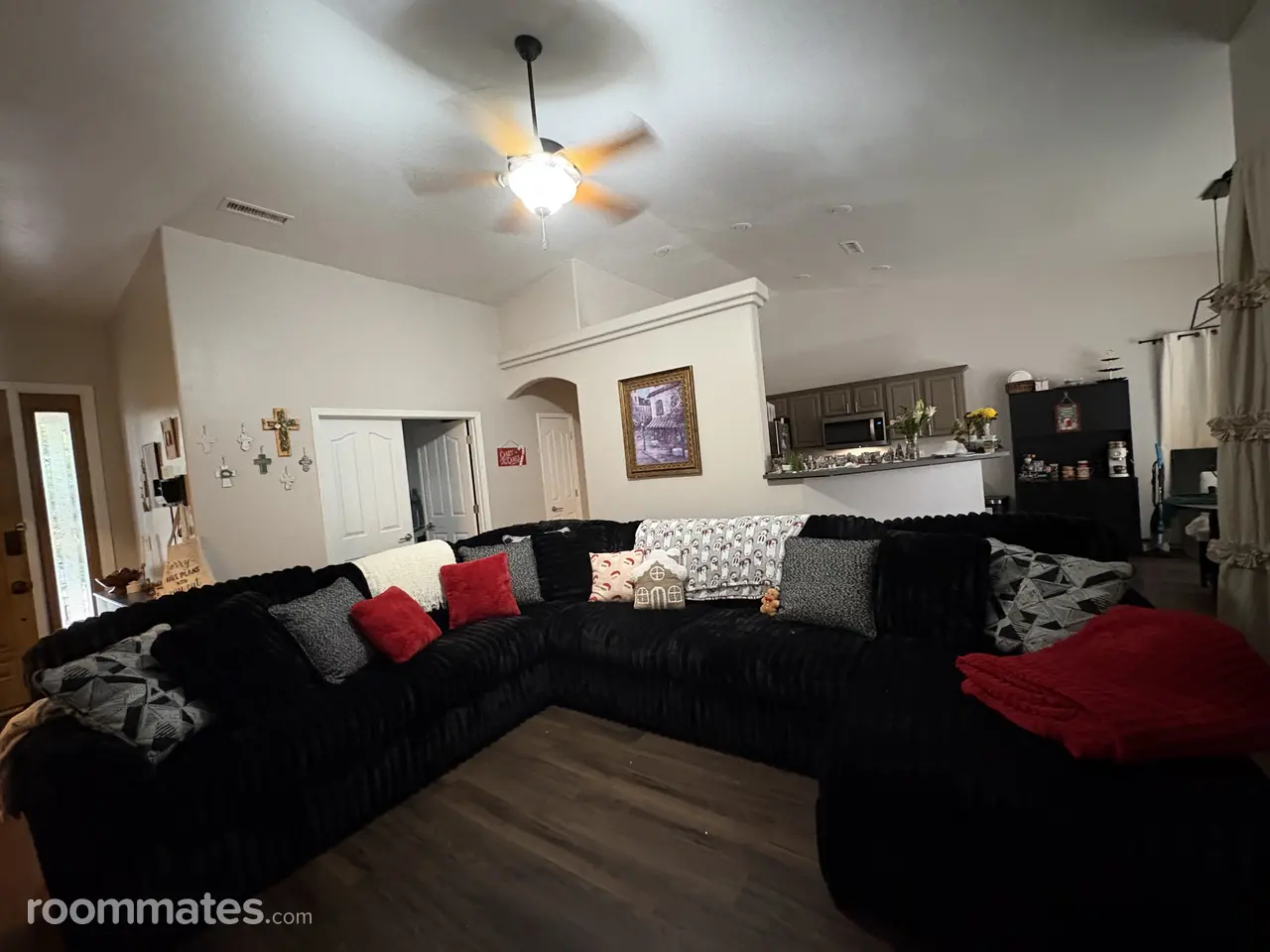 Profile photo 3 of 13