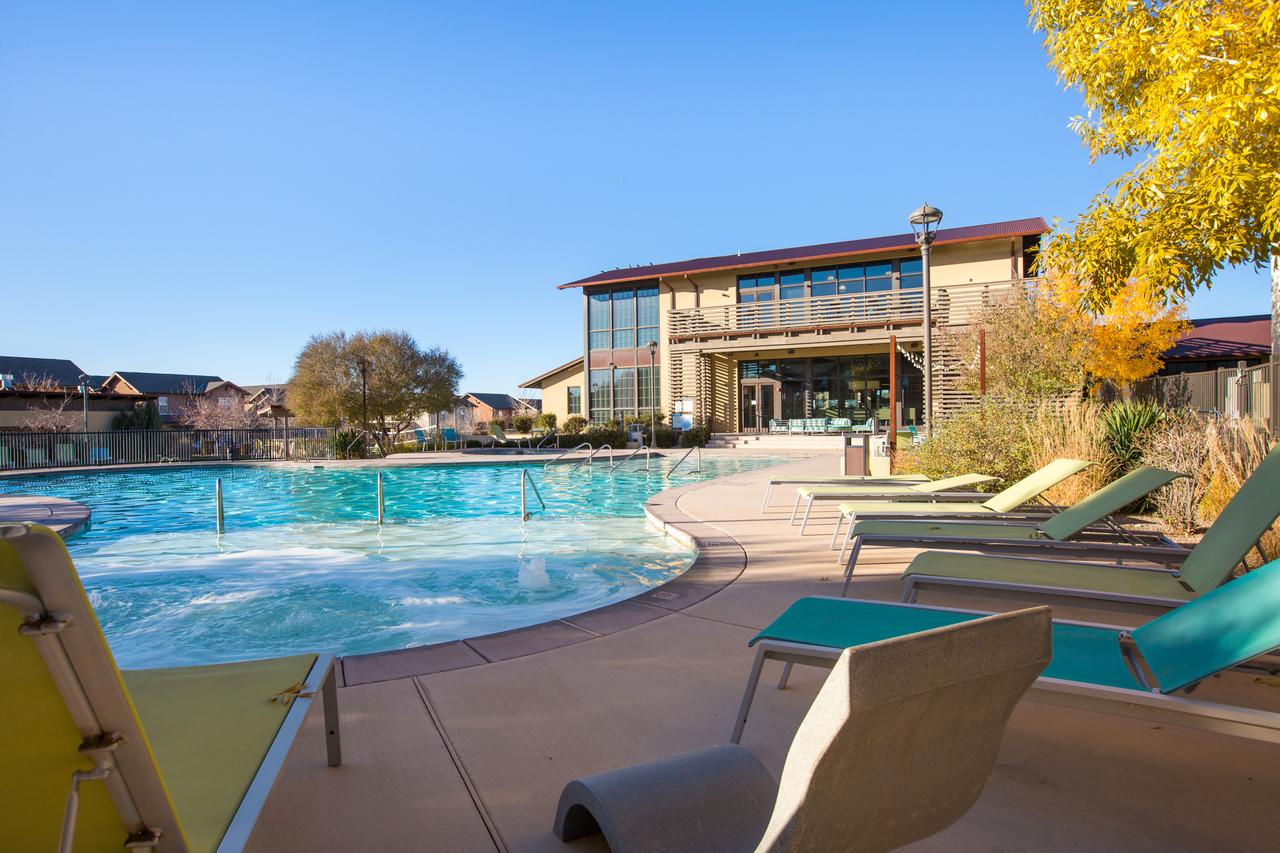 Profile photo 10 of 11