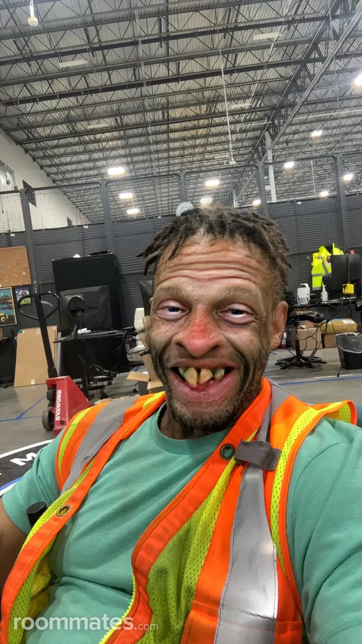 Profile photo 7 of 7